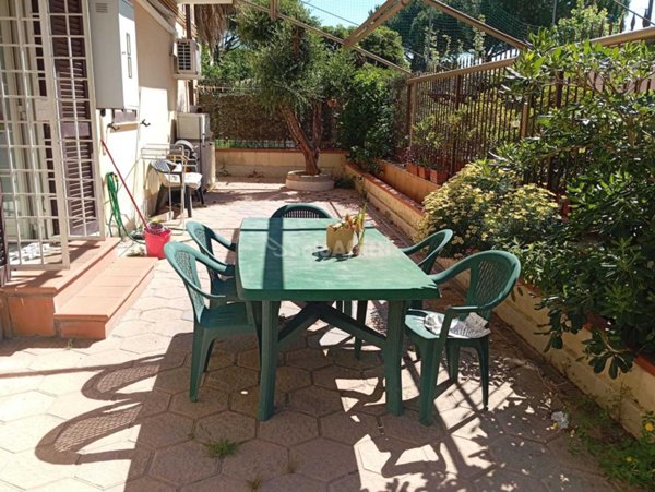 appartamento in affitto a Roma in zona Torre Angela