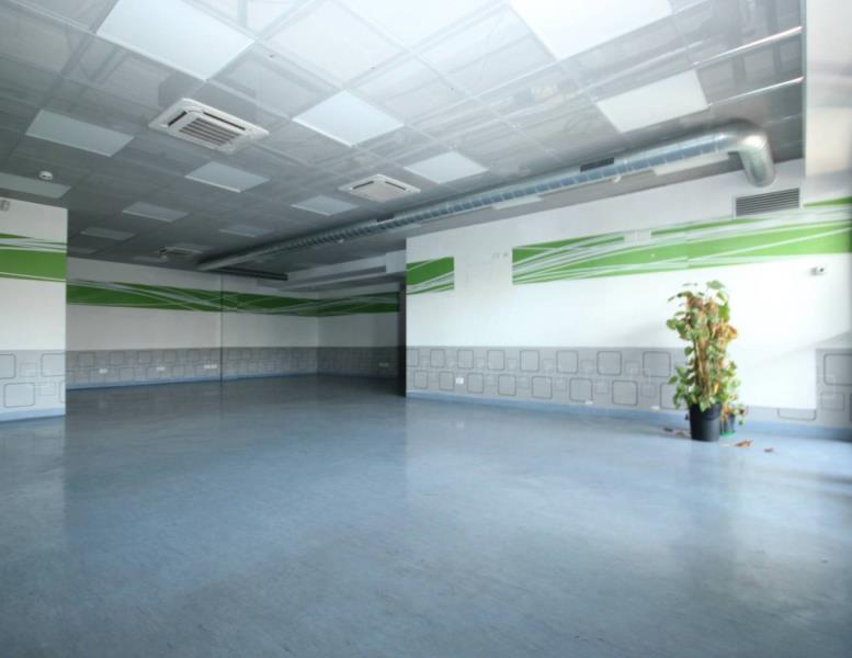 locale commerciale in affitto a Roma