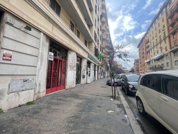 locale commerciale in affitto a Roma in zona Appio Latino