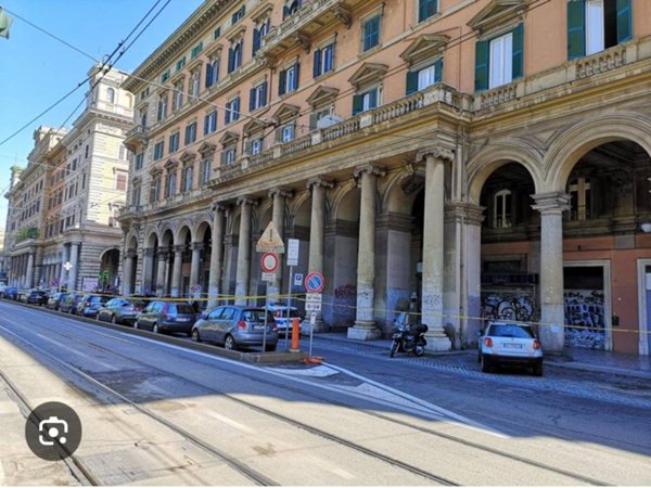 negozio in affitto a Roma in zona Esquilino