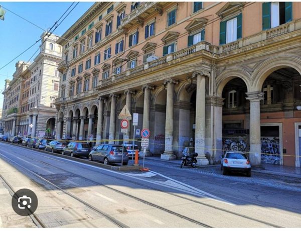 negozio in affitto a Roma in zona Esquilino
