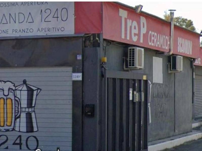 negozio in affitto a Roma in zona Appio Claudio
