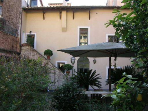 casa indipendente in affitto a Roma in zona Trastevere