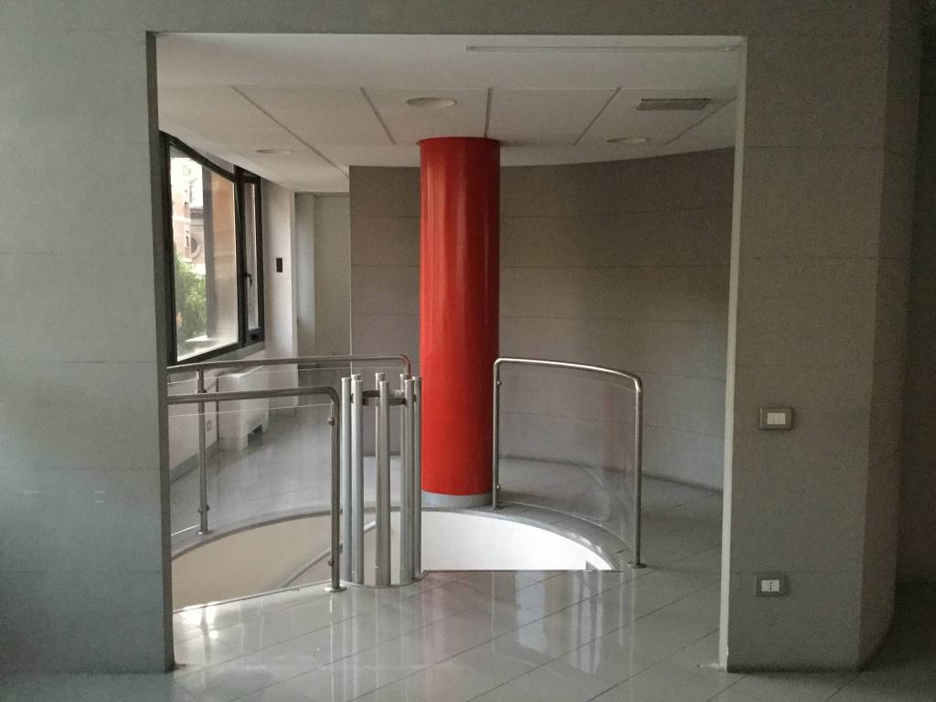 ufficio in affitto a Roma in zona Torrino
