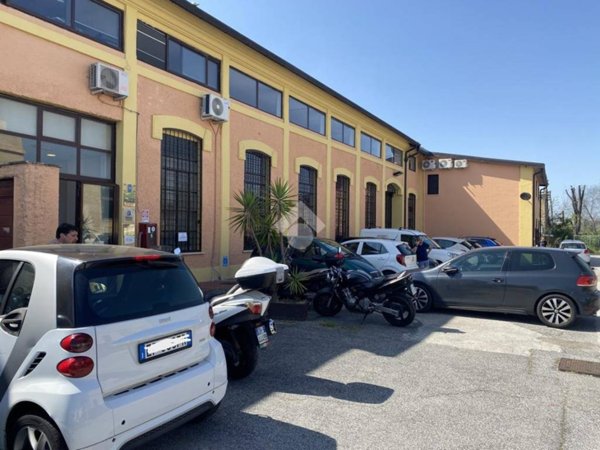 negozio in affitto a Roma in zona Ponte Mammolo