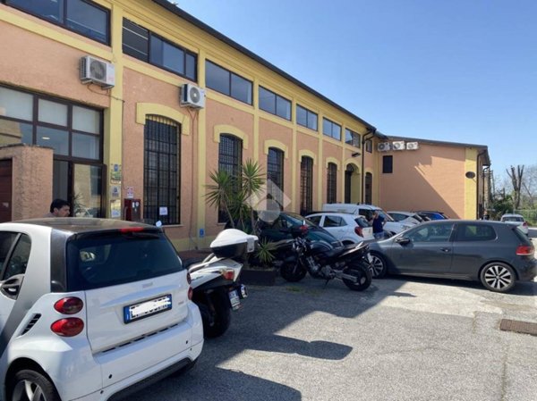 negozio in affitto a Roma in zona Ponte Mammolo