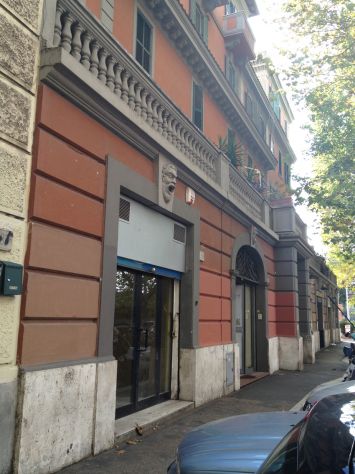 negozio in affitto a Roma in zona Ostiense