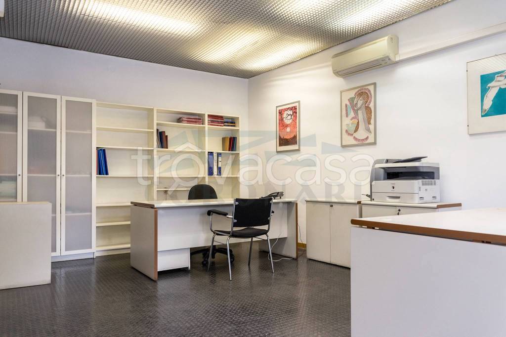 ufficio in affitto a Roma in zona Ostiense