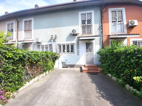 casa indipendente in affitto a Roma in zona Casal Palocco