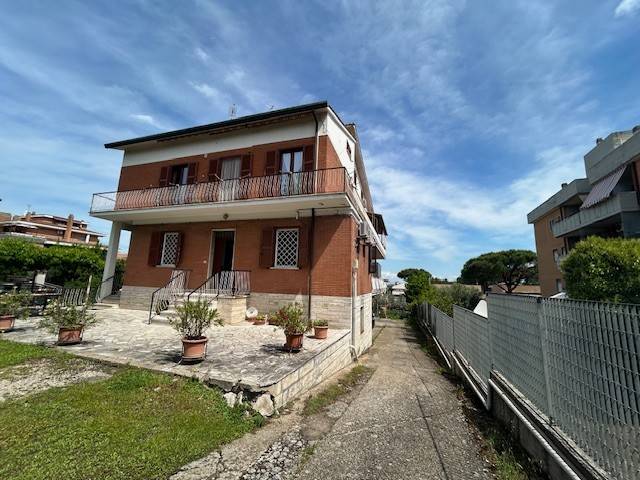 appartamento in affitto a Roma in zona Romanina