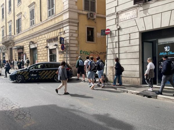 negozio in affitto a Roma in zona Rione Monti/Campitelli