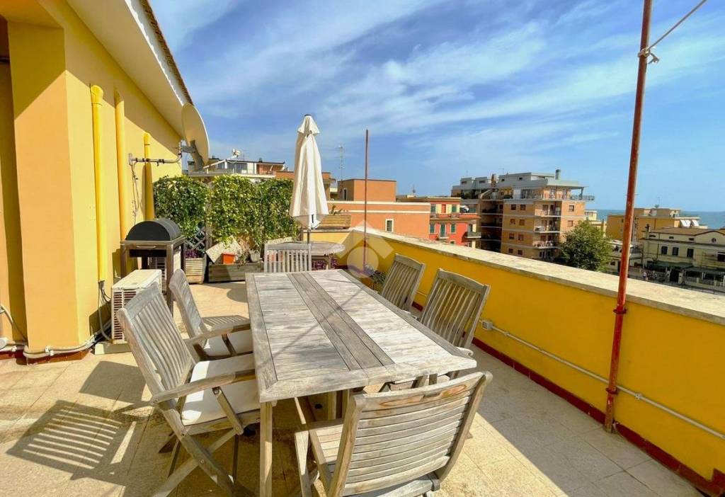 appartamento in affitto a Roma in zona Ostia