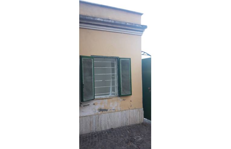 locale di sgombero in affitto a Roma in zona Portuense