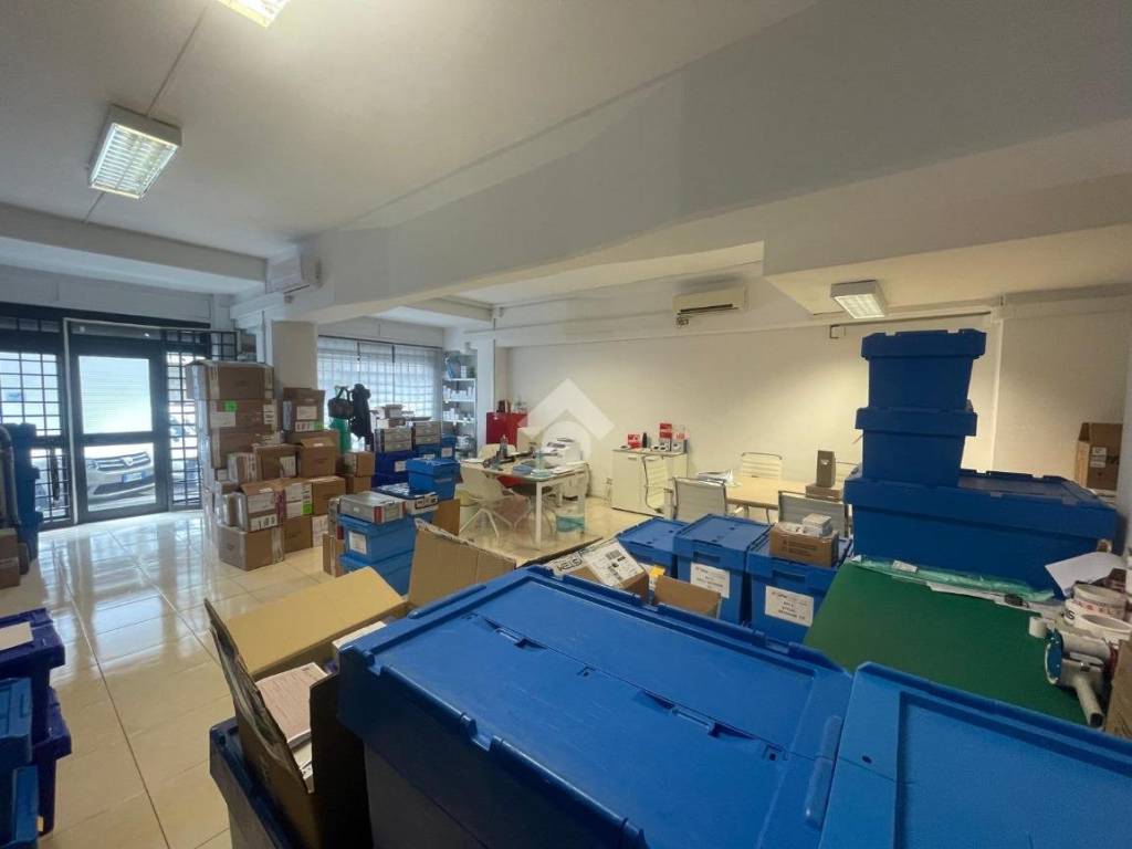 negozio in affitto a Roma in zona Collatino