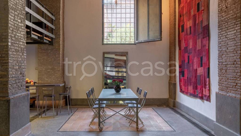 appartamento in vendita a Roma in zona Trastevere