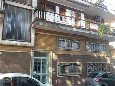 ufficio in affitto a Roma in zona Mostacciano