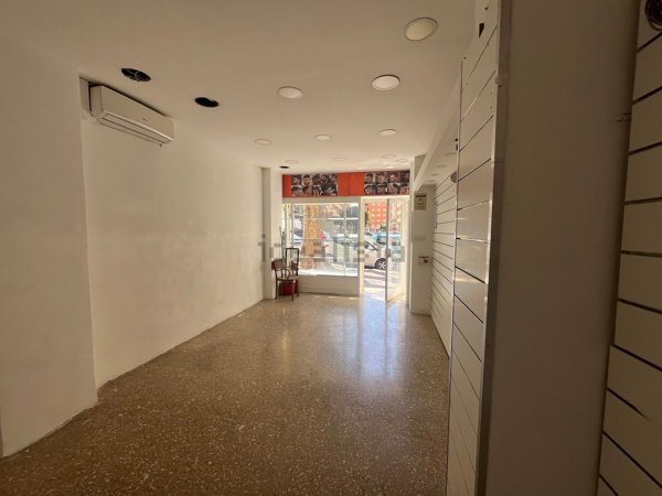 locale commerciale in affitto a Roma in zona Appio Latino