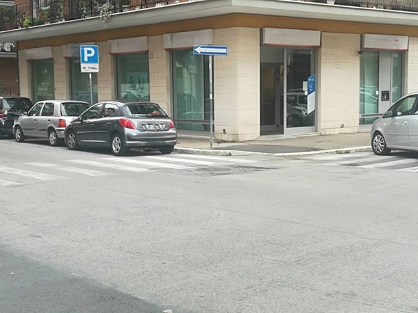 negozio in affitto a Roma in zona Ostia