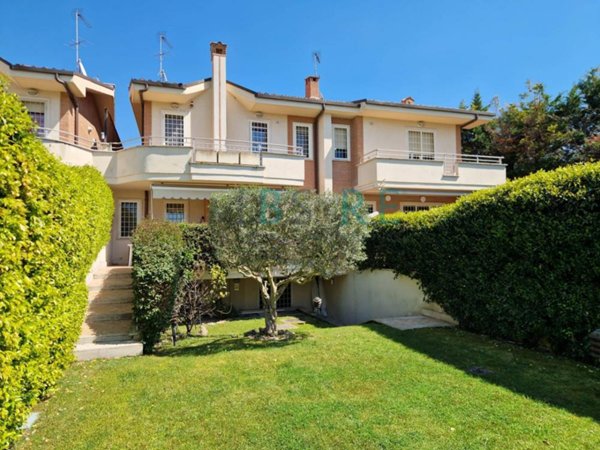 casa indipendente in affitto a Roma in zona Mezzocammino
