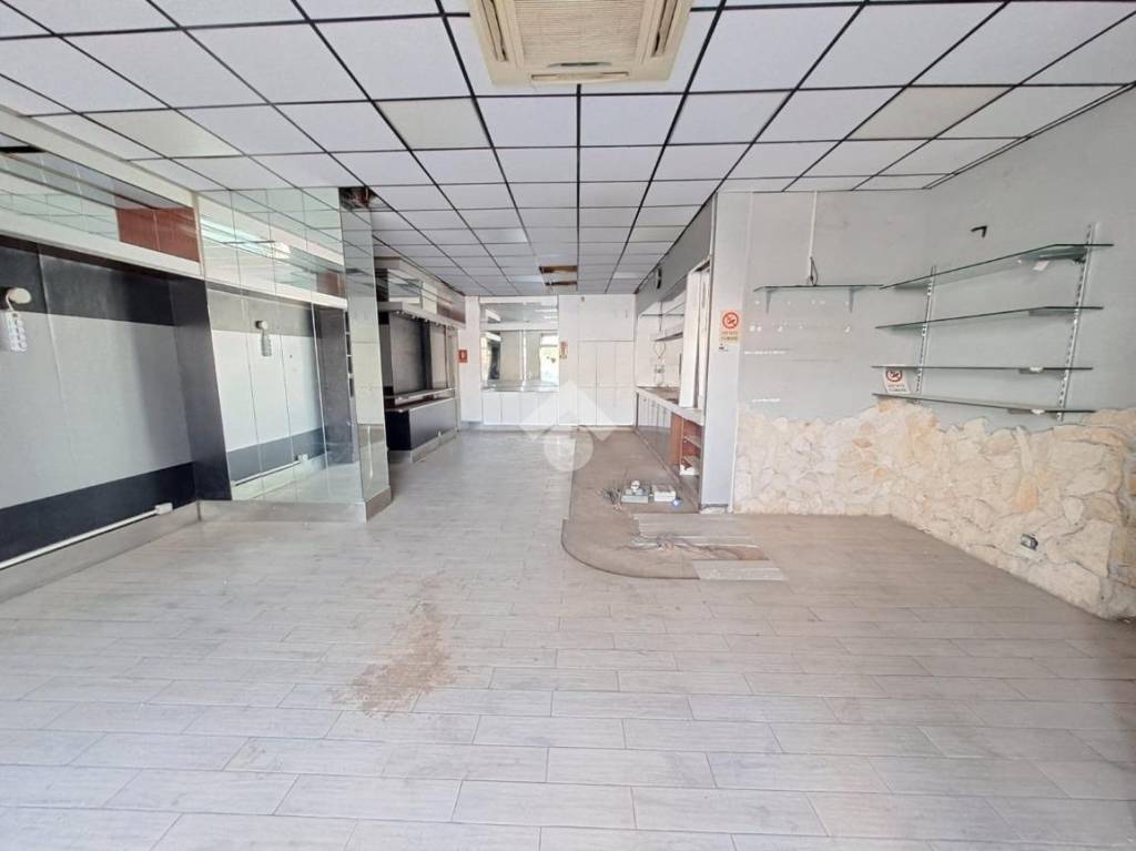negozio in affitto a Roma in zona Prenestino-Labicano