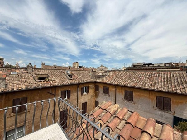 appartamento in affitto a Roma in zona Rione Regola