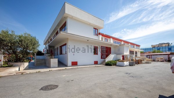 locale di sgombero in affitto a Roma in zona Collatino