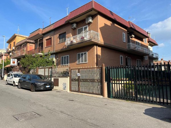 appartamento in affitto a Roma in zona Casal Morena