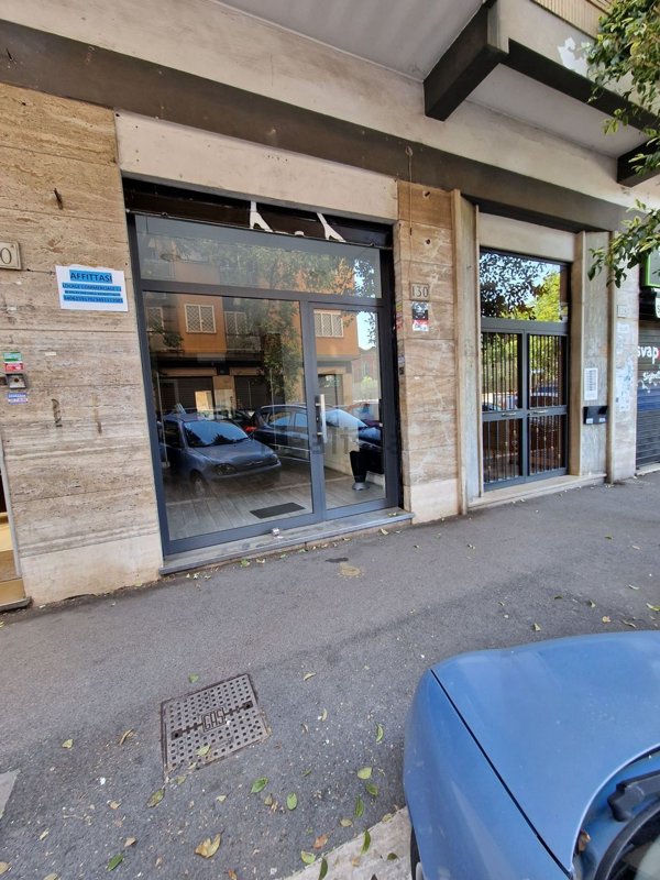 locale commerciale in affitto a Roma in zona Prenestino-Labicano
