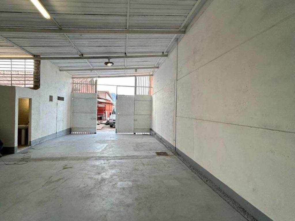 locale commerciale in affitto a Roma in zona Trigoria