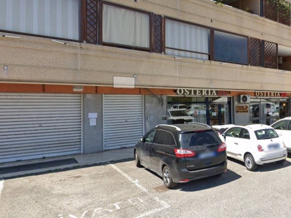 negozio in affitto a Roma in zona Acilia