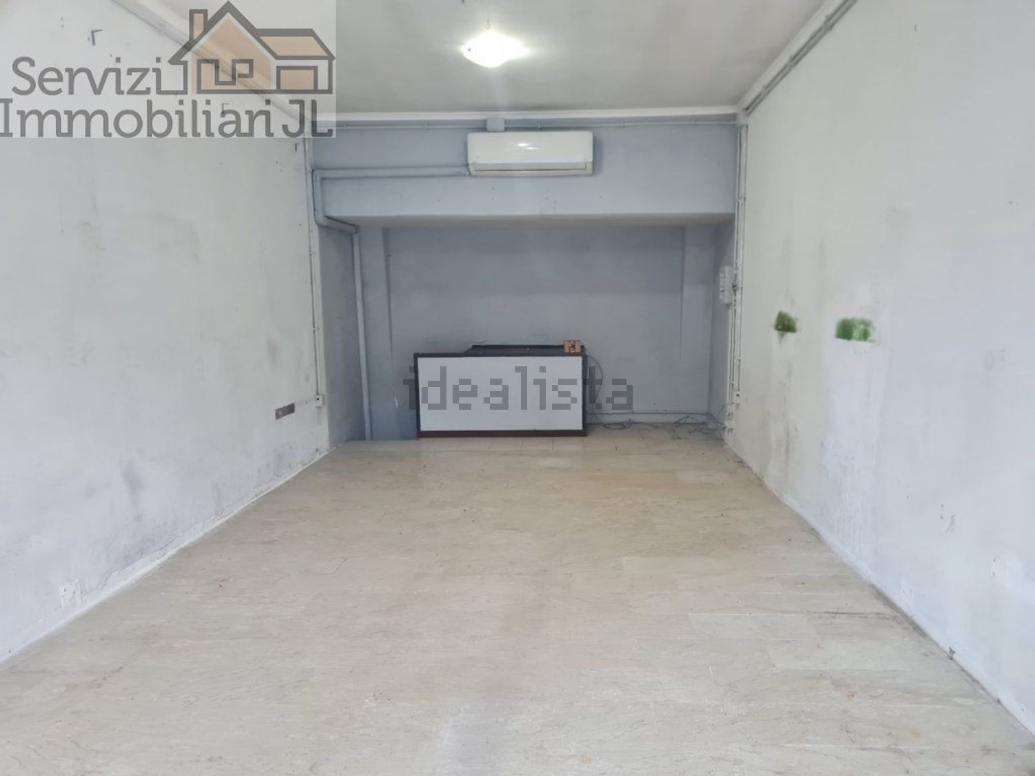 negozio in affitto a Roma in zona Infernetto