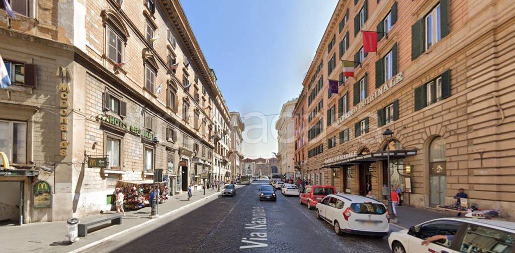 negozio in affitto a Roma in zona Rione Monti/Campitelli