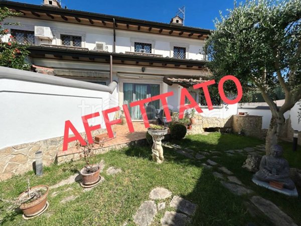 casa indipendente in affitto a Roma in zona Infernetto