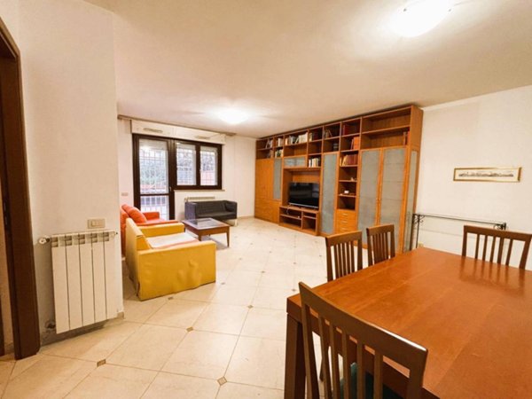 appartamento in affitto a Roma in zona Torre Angela