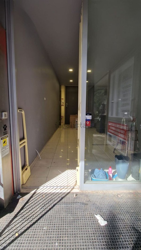 locale commerciale in affitto a Roma