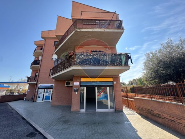 negozio in affitto a Roma in zona Aurelio