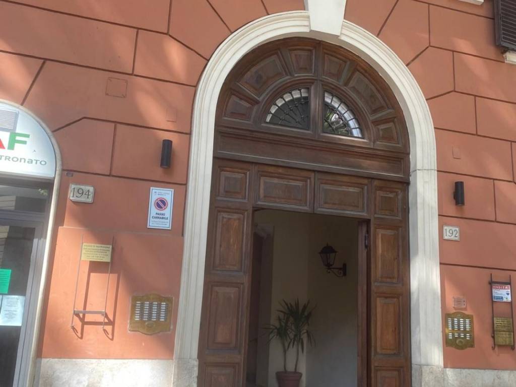 negozio in affitto a Roma in zona Trieste
