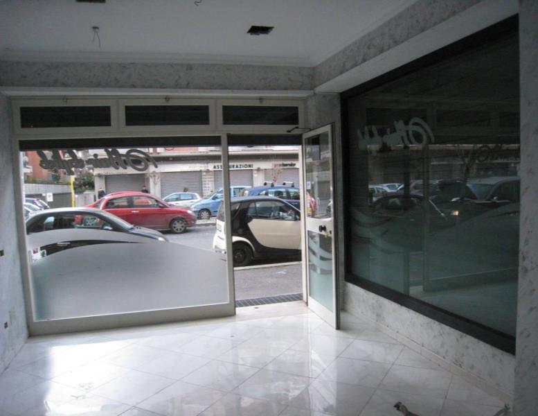 locale commerciale in affitto a Roma in zona Ostia