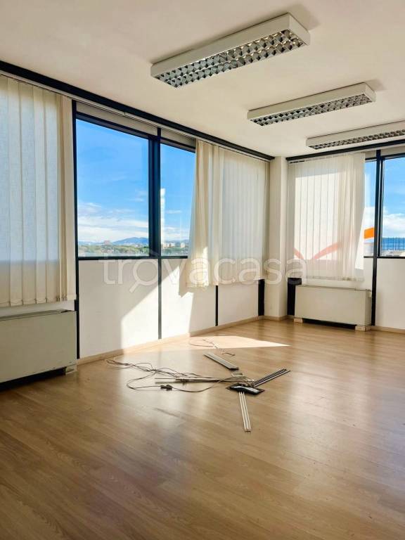 ufficio in affitto a Roma in zona Torrino