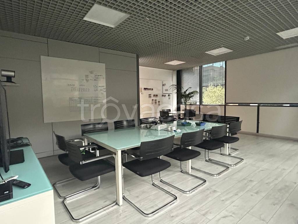 ufficio in affitto a Roma in zona Torrino