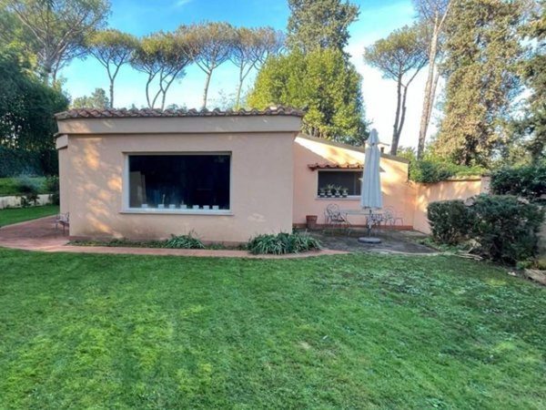 casa indipendente in affitto a Roma in zona Ardeatino