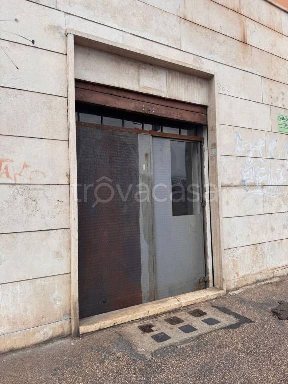 negozio in affitto a Roma in zona Nomentano
