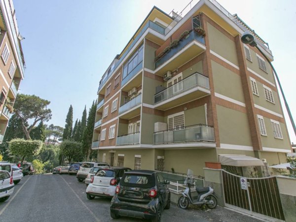 appartamento in affitto a Roma in zona Tomba di Nerone