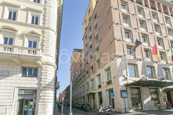 casa indipendente in affitto a Roma in zona Trevi-Colonna