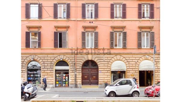 casa indipendente in affitto a Roma in zona Campo Marzio