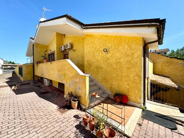 casa indipendente in affitto a Roma in zona Infernetto