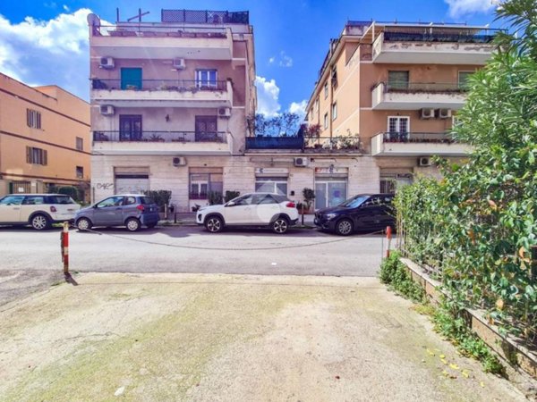 negozio in affitto a Roma in zona Trionfale