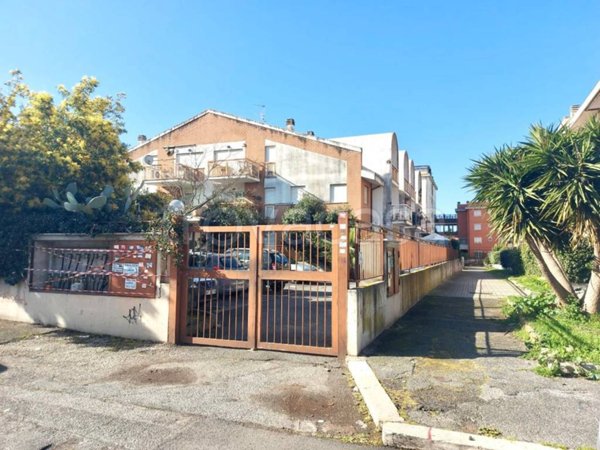 ufficio in affitto a Roma in zona Acilia