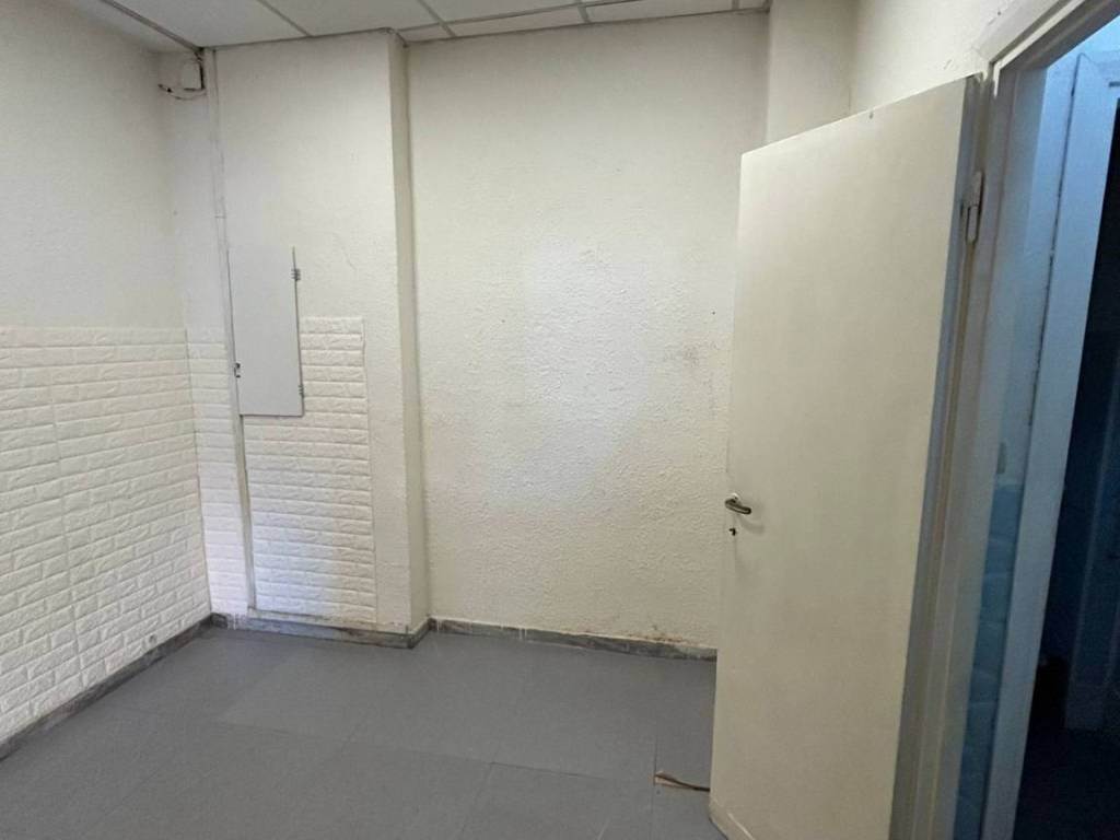 negozio in affitto a Roma in zona Portuense