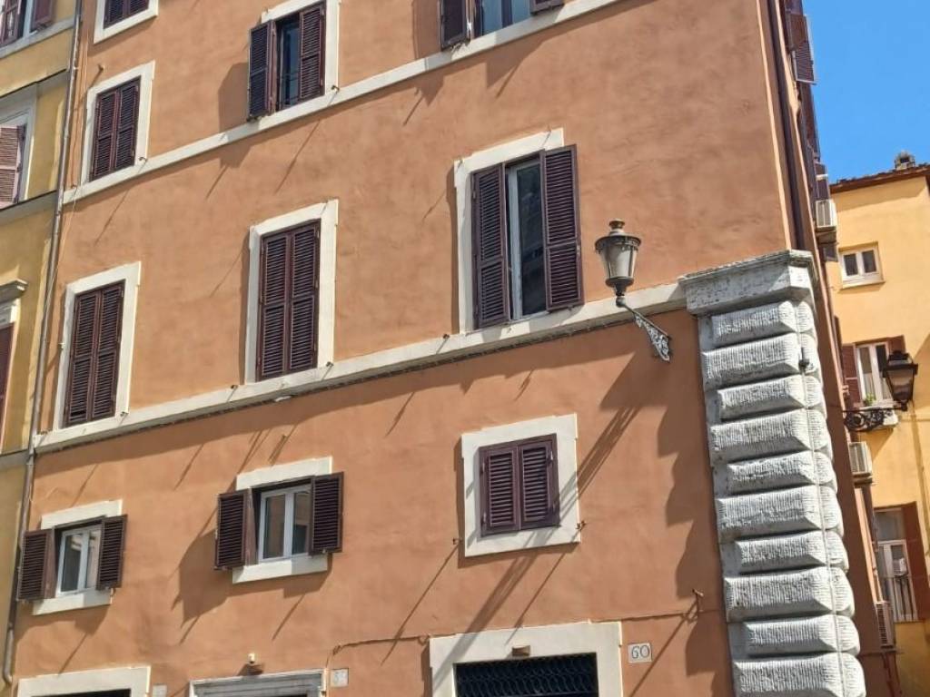 appartamento in affitto a Roma in zona Parione/Sant'Eustachio